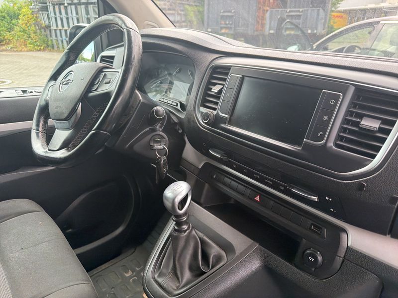 Opel Zafira Life 2.0 Diesel M Selection L2 — zdjęcie 18