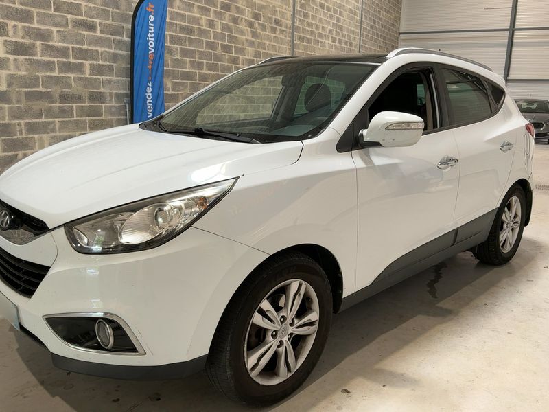 Hyundai ix35 2.0 CRDi Premium AWD — zdjęcie 2