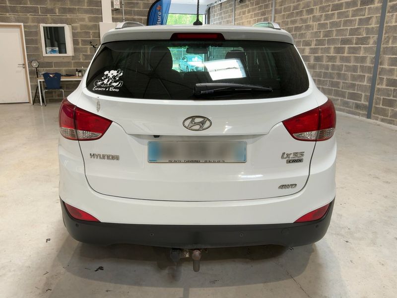 Hyundai ix35 2.0 CRDi Premium AWD — zdjęcie 5