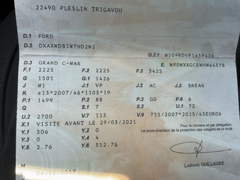 Ford Grand C-Max 1.5 TDCi Titanium — zdjęcie 15