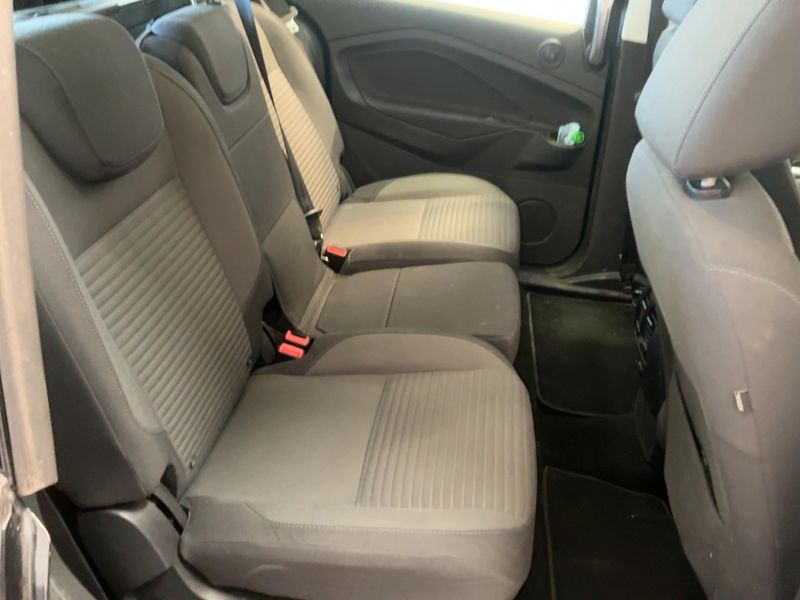 Ford Grand C-Max 1.5 TDCi Titanium — zdjęcie 14