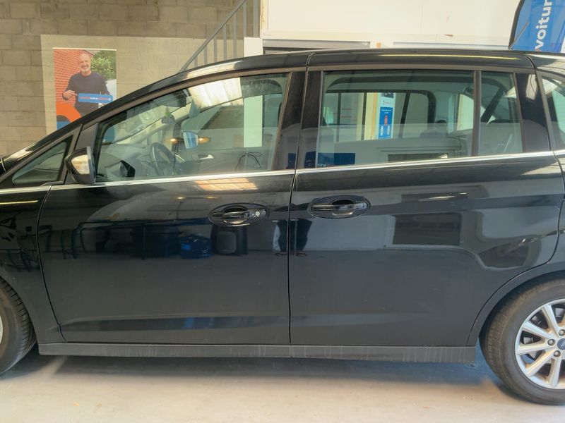 Ford Grand C-Max 1.5 TDCi Titanium — zdjęcie 4