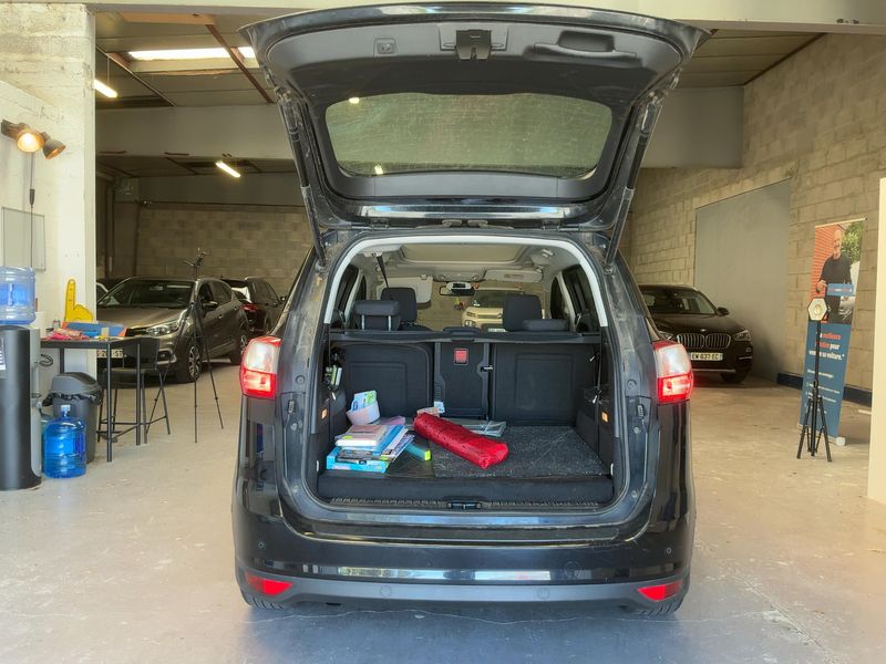 Ford Grand C-Max 1.5 TDCi Titanium — zdjęcie 10