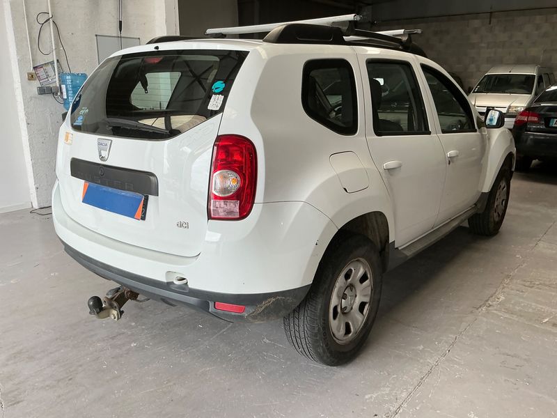 Dacia Duster 1.5 dCi Laureate 4x4 — zdjęcie 2