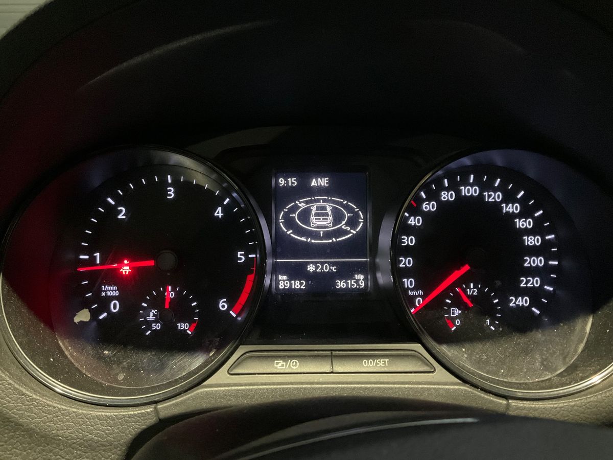 Volkswagen Polo 2015 — photo 19