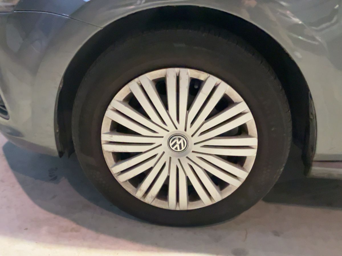 Volkswagen Polo 2015 — photo 4