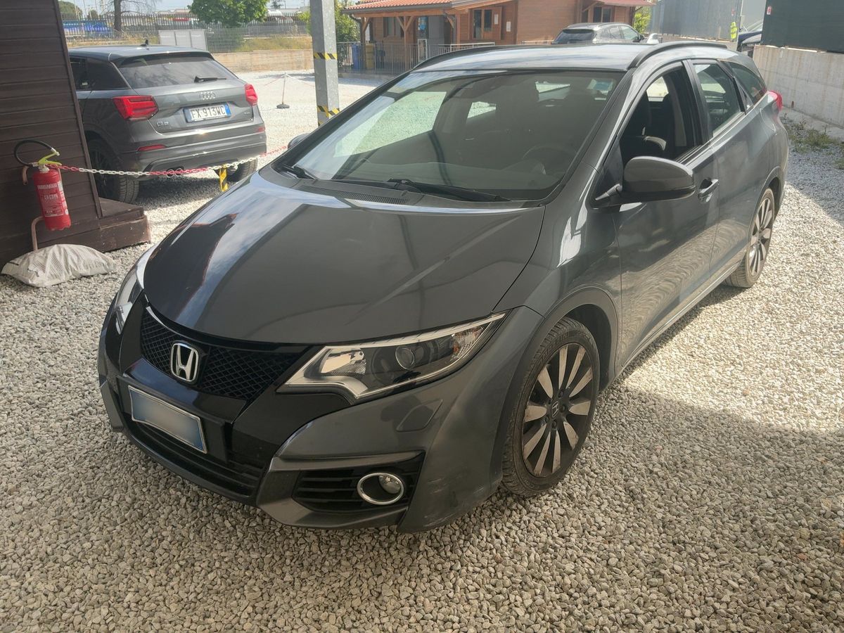 Honda Civic 2016 — photo 1