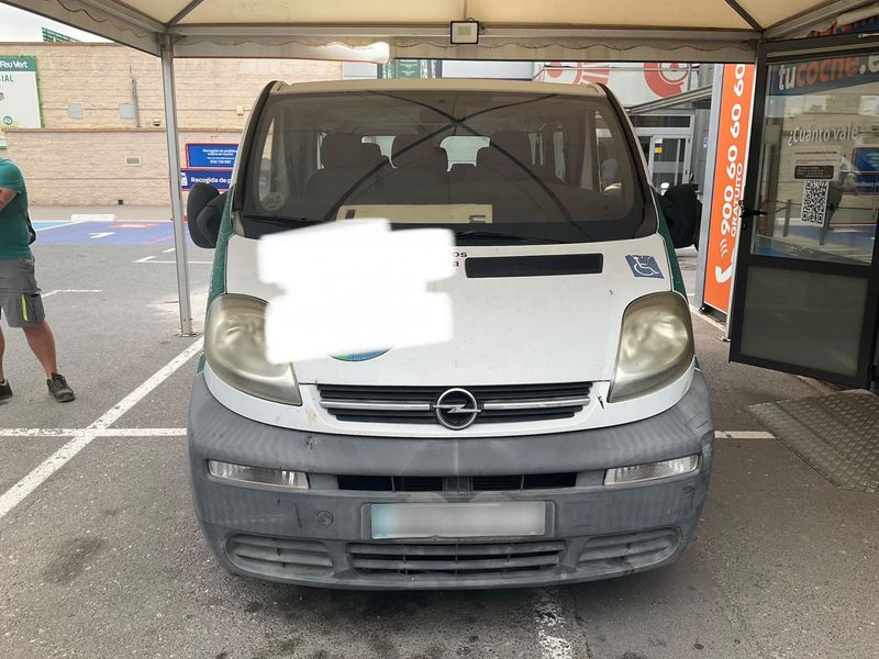 Opel Vivaro 1.9 CDTI Kombi L1H1 2,9t — zdjęcie 9