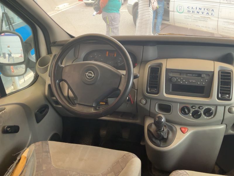 Opel Vivaro 1.9 CDTI Kombi L1H1 2,9t — zdjęcie 12
