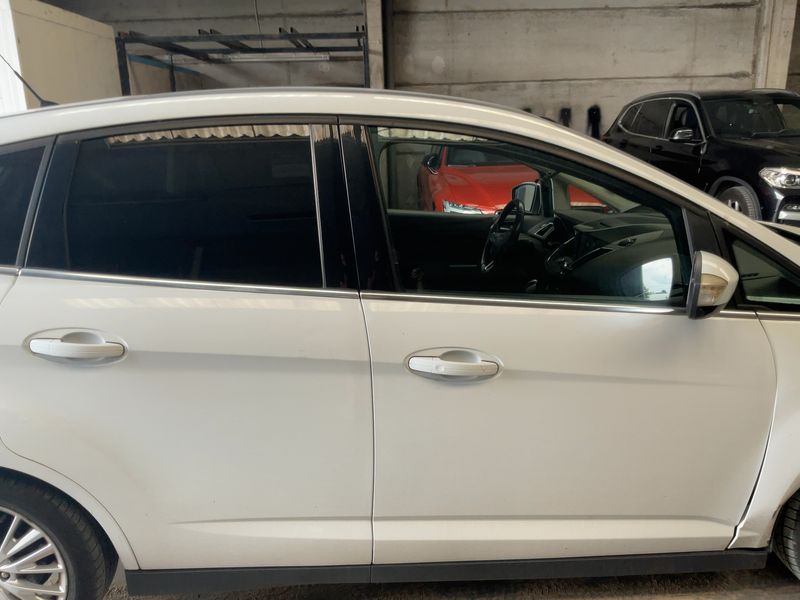Ford C-Max 1.5 TDCi Titanium — zdjęcie 7