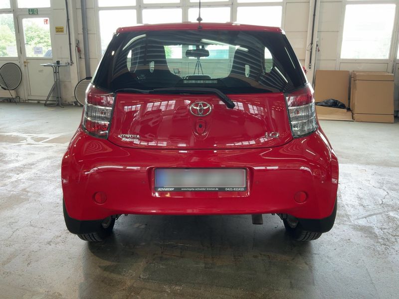 Toyota iQ 1.33 Dual VVT-i — zdjęcie 5