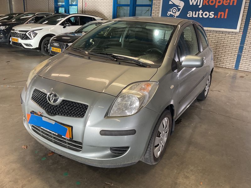 Yaris 1.3 VVT-i Sol