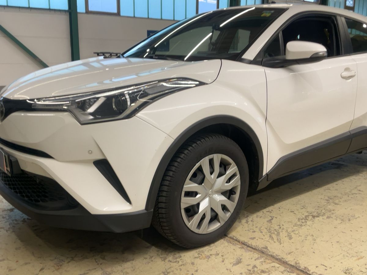Toyota C-HR d'occasion