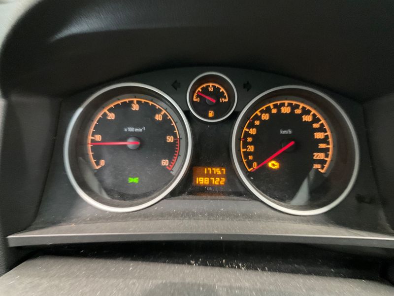 Opel Zafira 1.7 CDTI Family Plus — zdjęcie 4