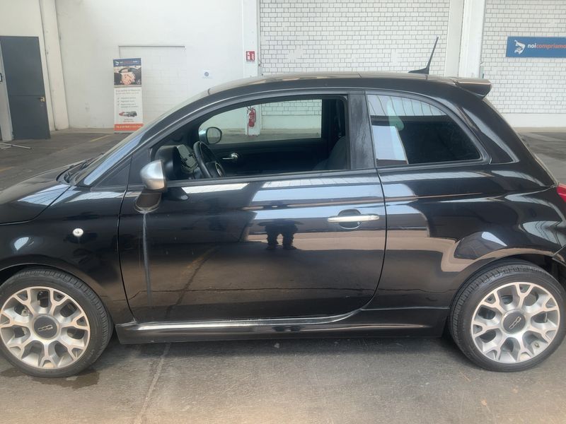 Fiat 500 1.0 Mild-Hybrid RockStar — zdjęcie 4