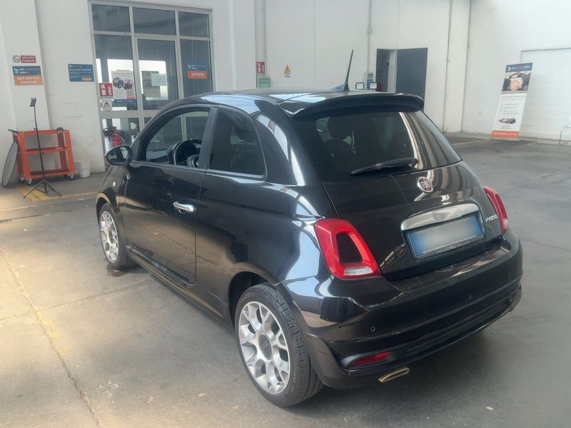 Fiat 500 1.0 Mild-Hybrid RockStar — zdjęcie 3