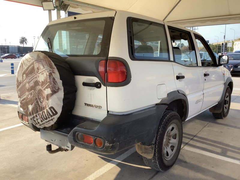 Nissan Terrano 2.7 Turbodiesel Aventura — zdjęcie 6