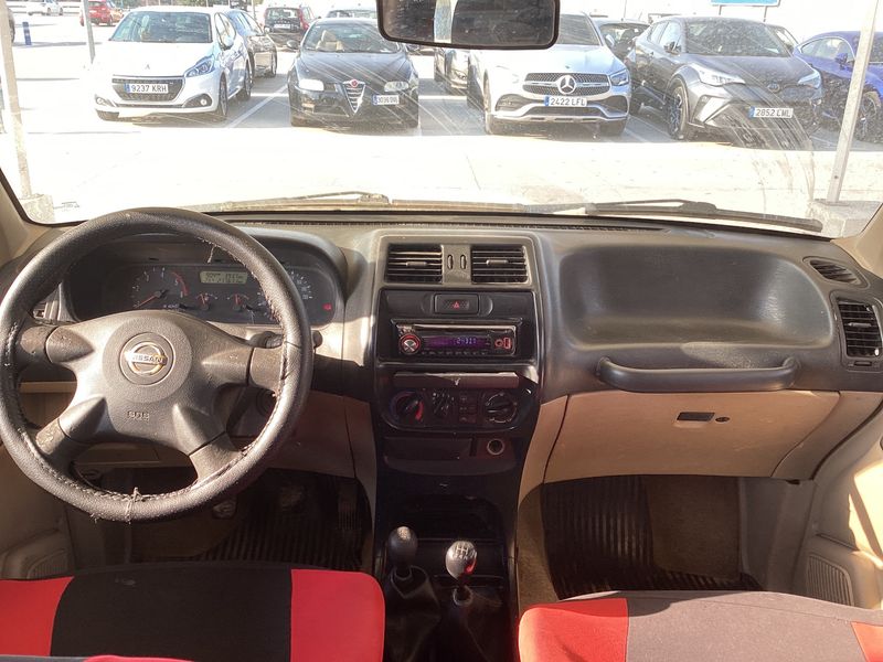 Nissan Terrano 2.7 Turbodiesel Aventura — zdjęcie 12