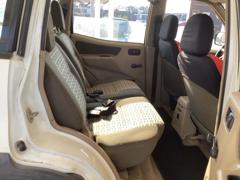 Nissan Terrano 2.7 Turbodiesel Aventura — zdjęcie 14