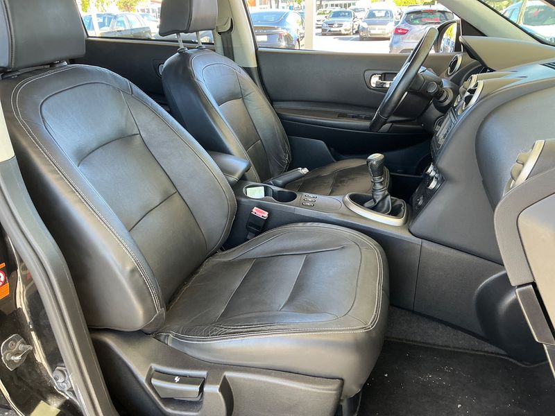 Nissan Qashqai 1.5 dCi Tekna — zdjęcie 11