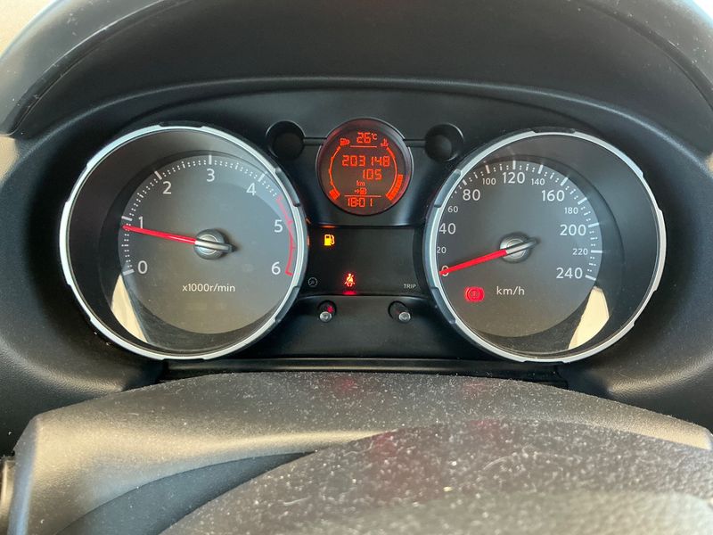 Nissan Qashqai 1.5 dCi Tekna — zdjęcie 13