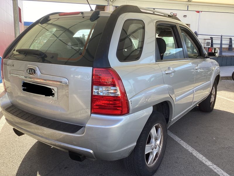Kia Sportage 2.0 CRDi LX — zdjęcie 2