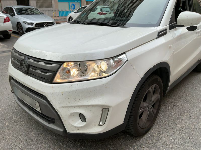 Suzuki Vitara 1.6 DDiS GLE 4x4 — zdjęcie 2
