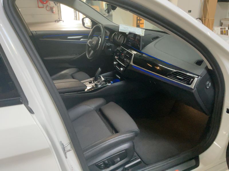 BMW 5er 520i Sport Line 2020 – снимка 16