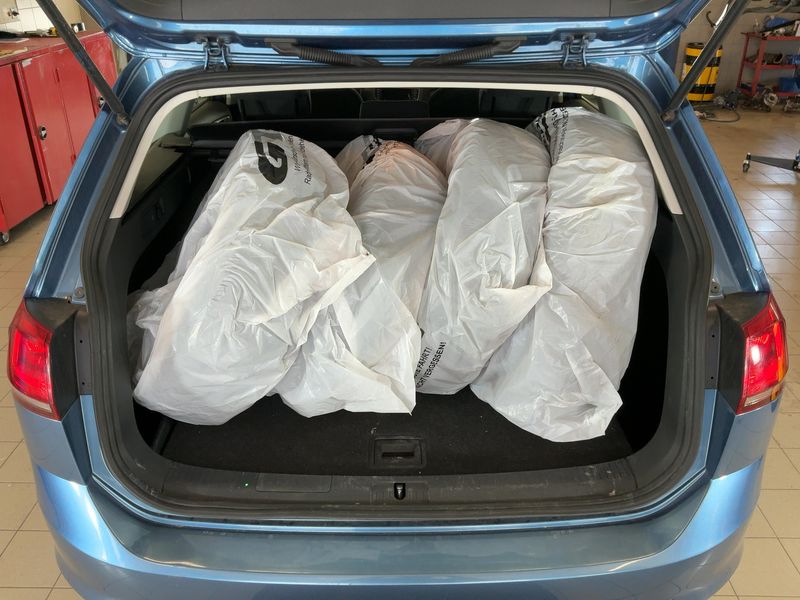 Volkswagen Golf VII 1.2 TSI Trendline BlueMotion Tech 2014 – снимка 16