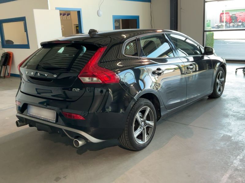 Volvo V40 2.0 D2 — zdjęcie 6