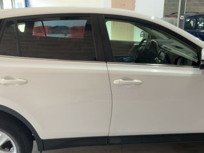 Toyota RAV 4 2.0 D-4D Life — zdjęcie 7