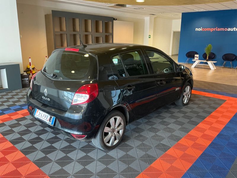 Renault Clio 1.2 Dynamique — zdjęcie 2