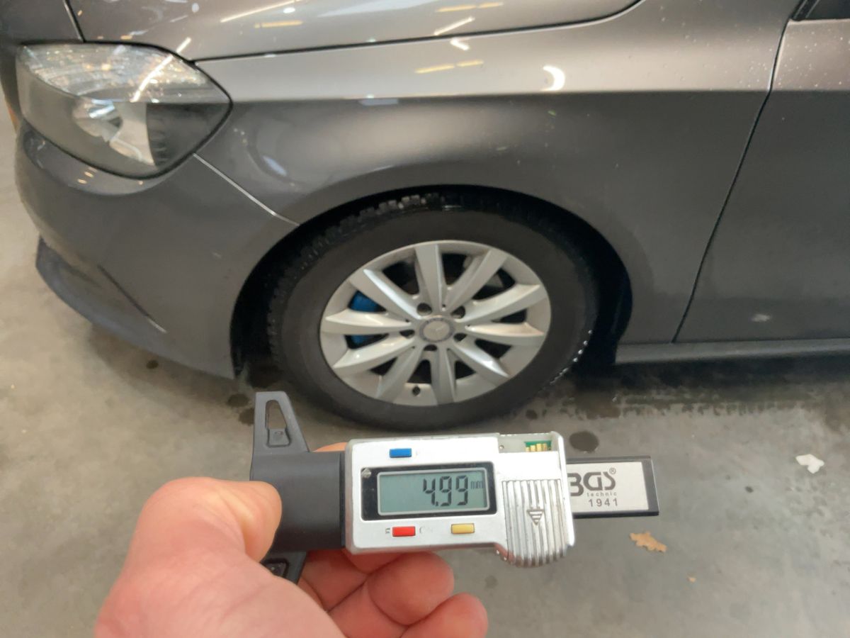 Mercedes-Benz A-Klasse 2017 — photo 4
