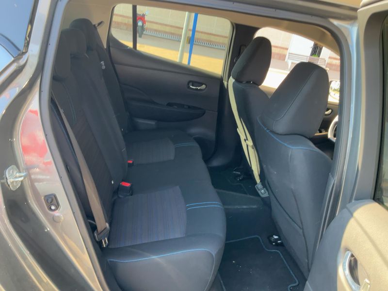 Nissan Leaf electric drive 110 kW N-Connecta — zdjęcie 14