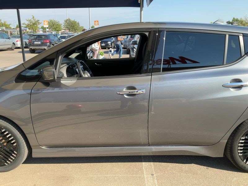 Nissan Leaf electric drive 110 kW N-Connecta — zdjęcie 4