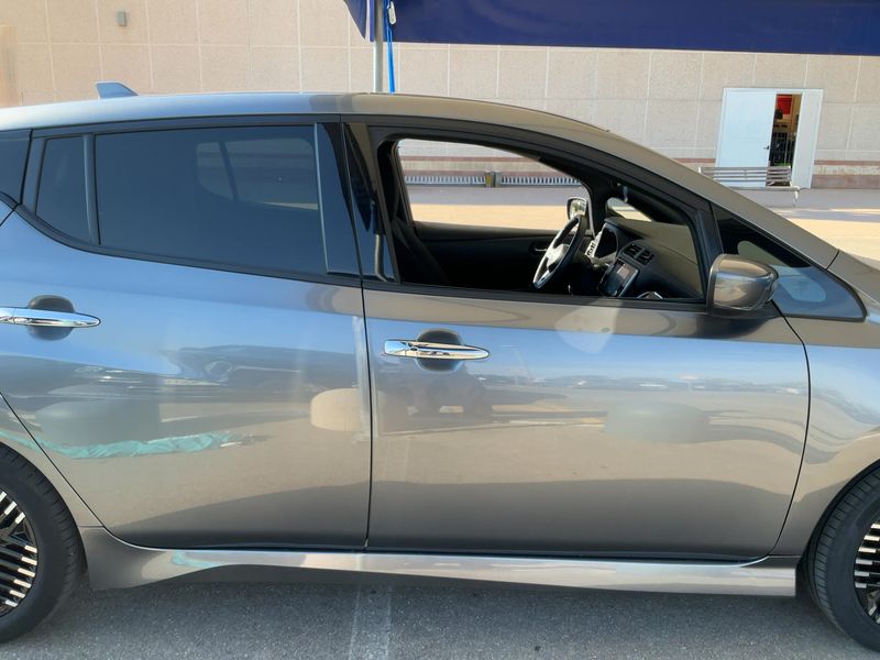 Nissan Leaf electric drive 110 kW N-Connecta — zdjęcie 7