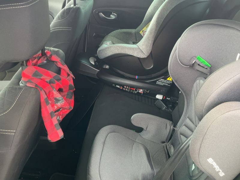 Renault Clio 1.5 dCi Limited 2016 – снимка 19