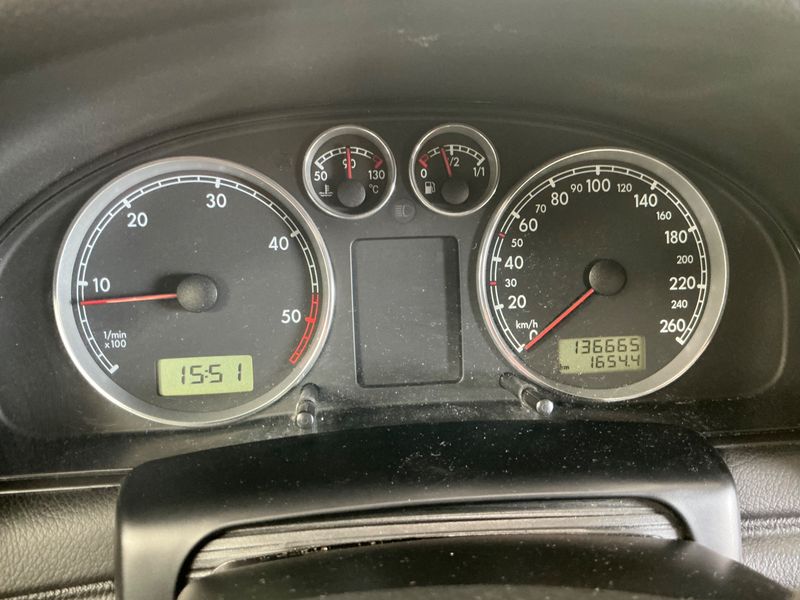 Volkswagen Passat 1.9 TDI Comfortline 2001 – снимка 4