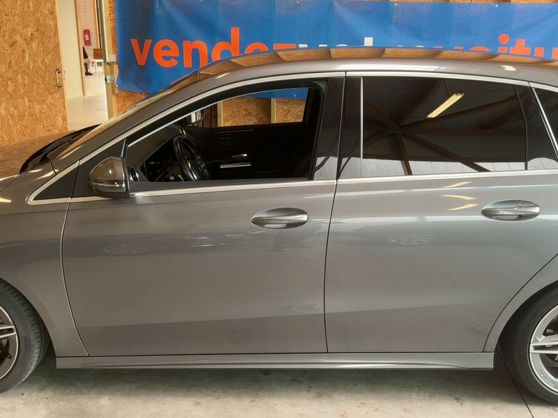 Mercedes-Benz B-Klasse B 220 d AMG Line — zdjęcie 4