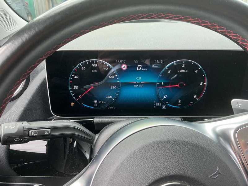 Mercedes-Benz B-Klasse B 220 d AMG Line — zdjęcie 13