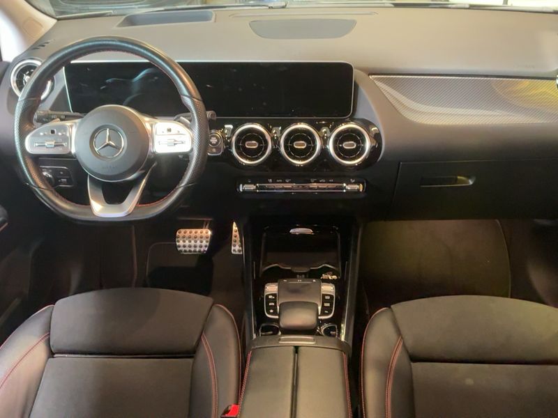 Mercedes-Benz B-Klasse B 220 d AMG Line — zdjęcie 12