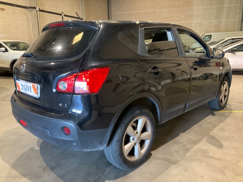 Nissan Qashqai 2.0 dCi Tekna — zdjęcie 2