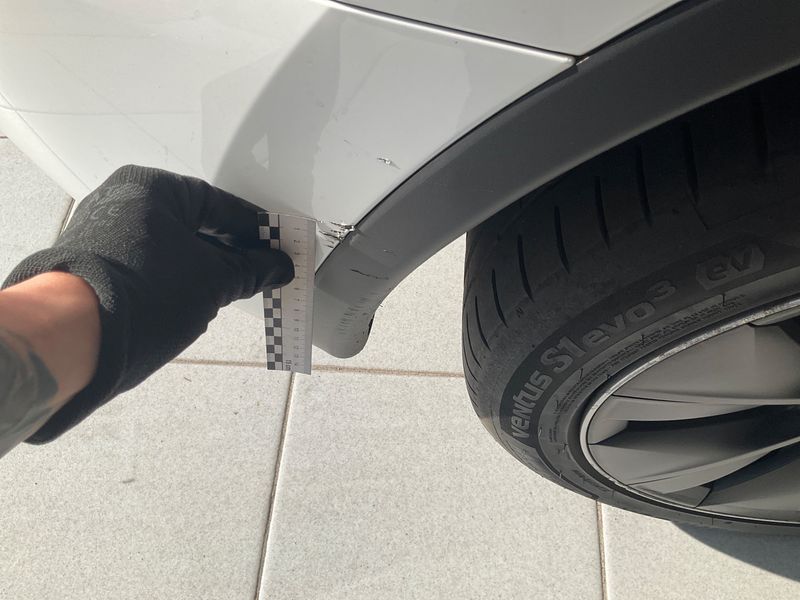 Tesla Model Y Standard Range 2023 – снимка 22
