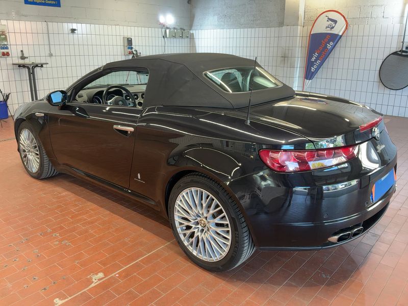 Alfa Romeo Alfa Spider 2.2 JTS — zdjęcie 3