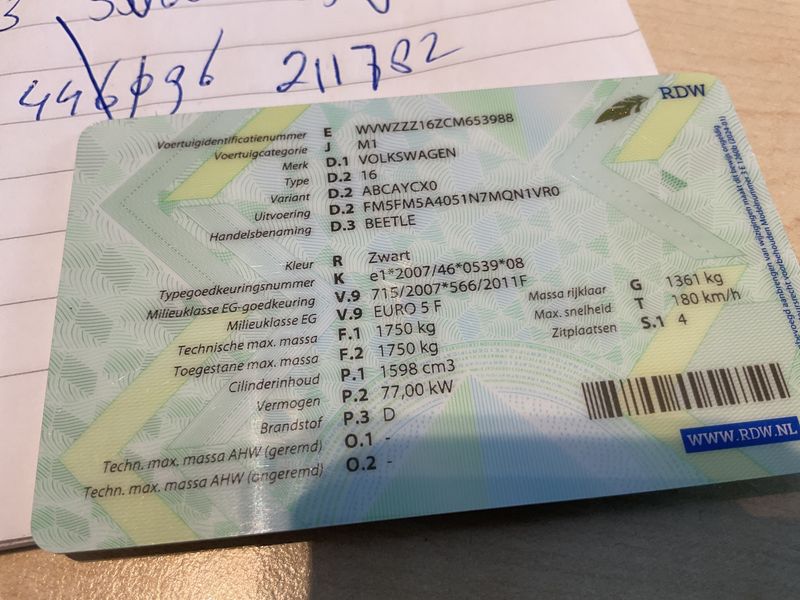 Volkswagen Beetle 1.6 TDI Design — zdjęcie 15