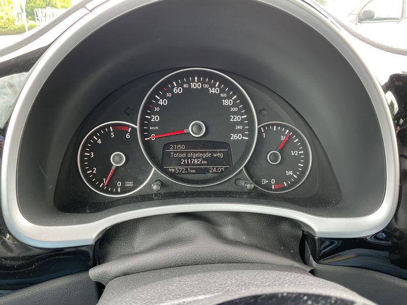 Volkswagen Beetle 1.6 TDI Design — zdjęcie 13
