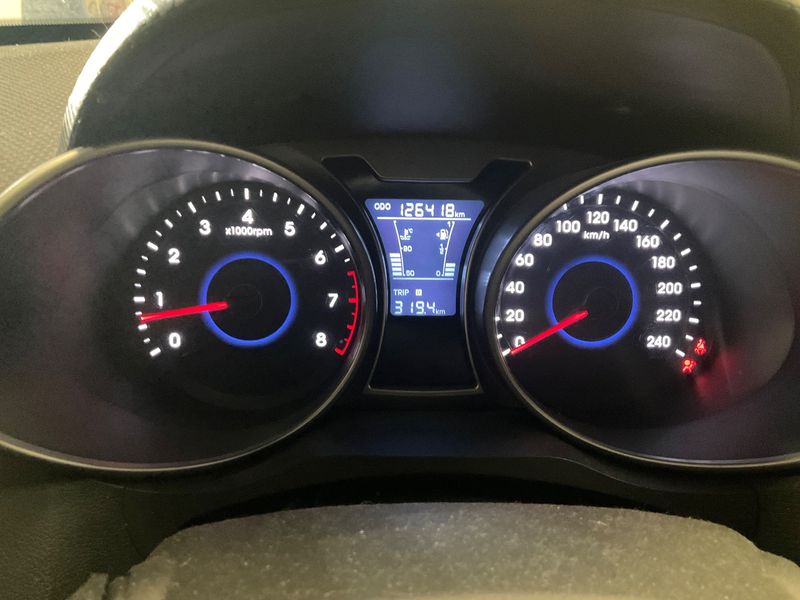Hyundai Veloster 1.6 — zdjęcie 13
