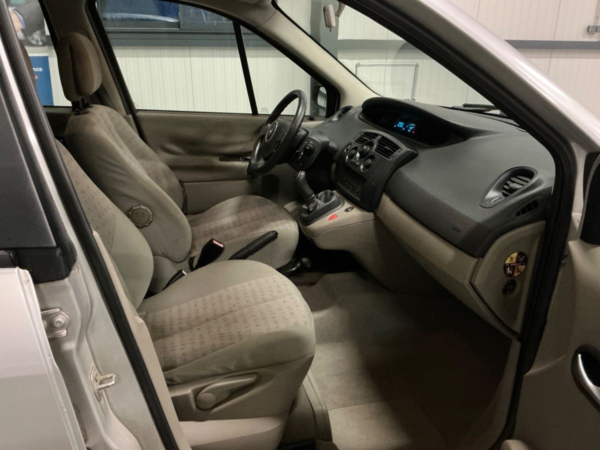 Renault Scenic 2006 — photo 4