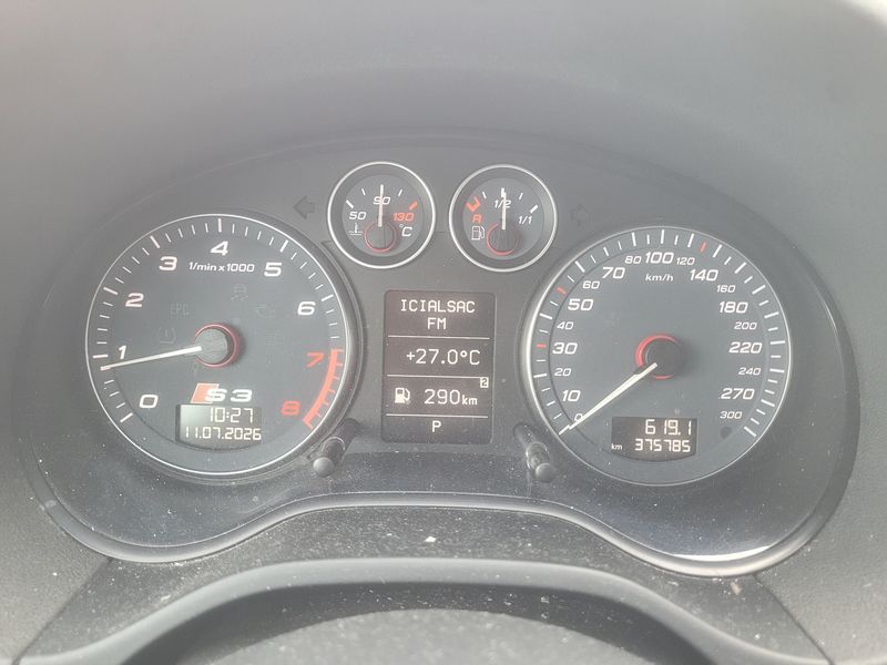 Audi S3 Sportback 2.0 TFSI quattro — zdjęcie 13