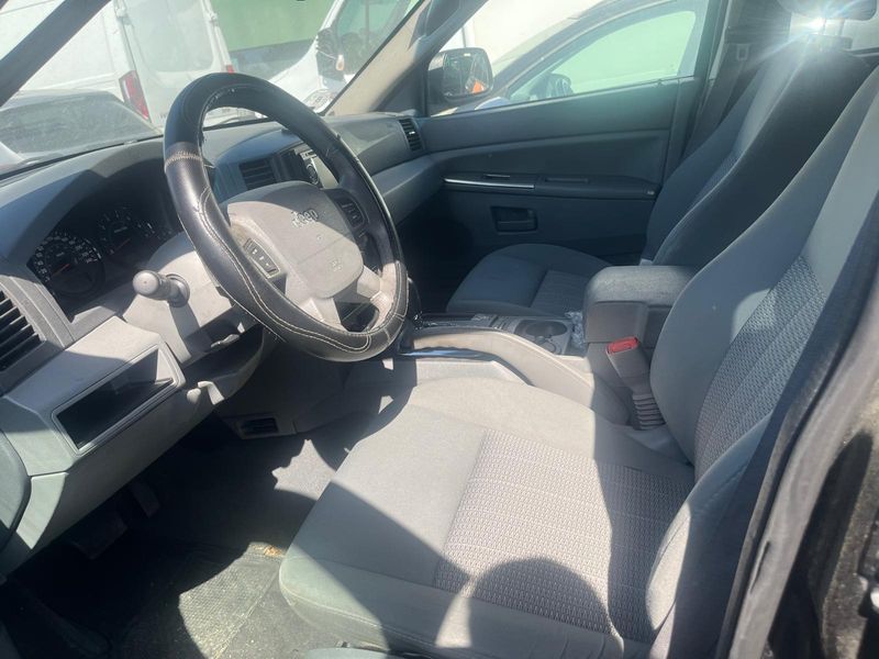 Jeep Grand Cherokee 3.0 CRD Laredo — zdjęcie 11